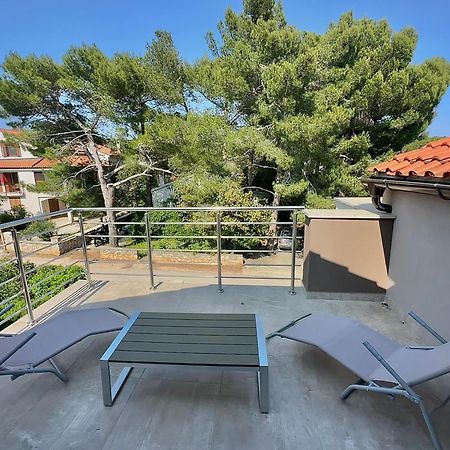 Seahouse 114 Aparthotel Mali Lošinj Екстериор снимка